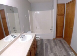 10549 64th Way NE in Albertville, MN - Building Photo - Building Photo