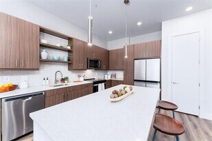 1005 11th St in Plano, TX - Building Photo