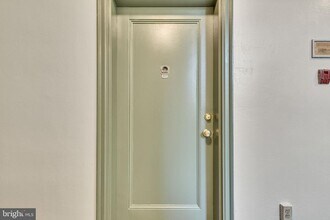 2800 Devonshire Pl NW-Unit -203 in Washington, DC - Building Photo - Building Photo