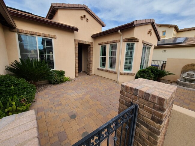 1714 E Alegria Rd in San Tan Valley, AZ - Building Photo - Building Photo