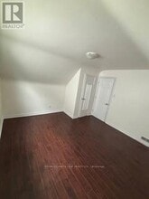 135 Allenby Ave in Toronto, ON - Building Photo - Building Photo