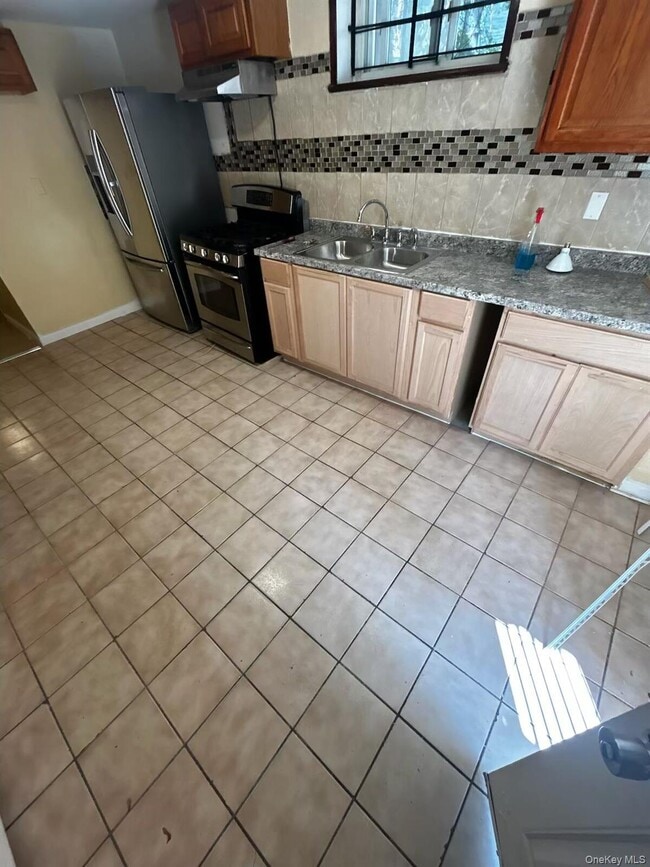 property at 756 E 232nd St