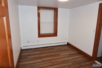 235 Orient Wy, Unit 3C in Lyndhurst, NJ - Building Photo - Building Photo