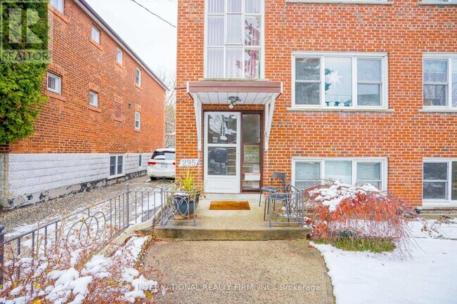 3-295 INDIAN GRVE in Toronto, ON - Building Photo - Building Photo