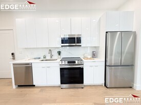 38 Hichborn St, Unit 304 in Boston, MA - Building Photo