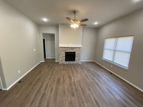 926 Berry Ln in Willard, MO - Building Photo - Building Photo