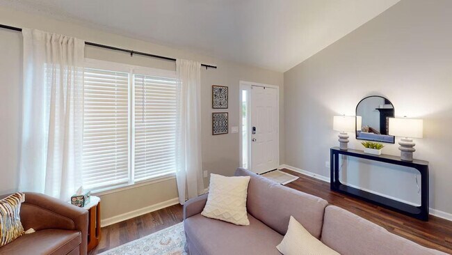 105 Thornwood Dr in Cartersville, GA - Building Photo - Building Photo