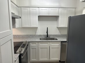 1300 Louise St in Thibodaux, LA - Building Photo - Building Photo