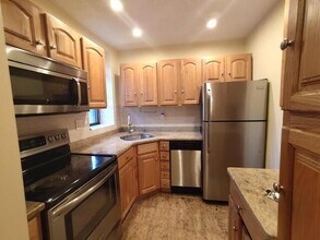 1415 Commonwealth Ave, Unit 504 in Boston, MA - Building Photo - Building Photo