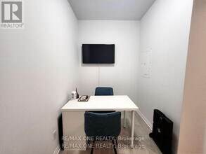 7895-7895 Jane St in Vaughan, ON - Building Photo - Building Photo