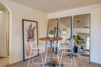 Woodcrest in Flagstaff, AZ - Building Photo - Interior Photo