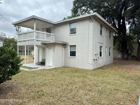 1721 Dot St in Jacksonville, FL - Building Photo