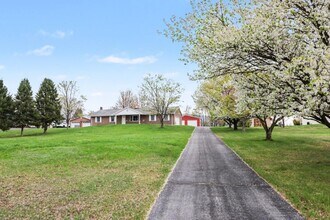 303 Shed Rd in Newville, PA - Building Photo - Building Photo