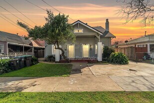2120 Monte Diablo Ave in Stockton, CA - Building Photo