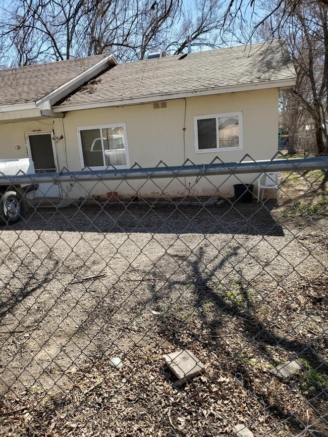 1428 Saunders Rd SW in Albuquerque, NM - Building Photo - Building Photo