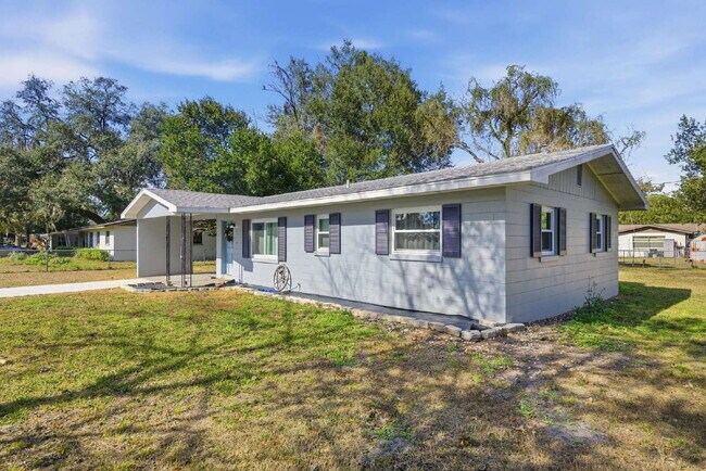 1001 NE 43rd St in Ocala, FL - Building Photo - Building Photo