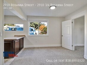 2910 Rosanna St in Los Angeles, CA - Building Photo - Building Photo