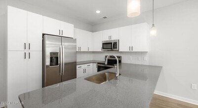 8067 Purchase Ne Pl in Leland, NC - Foto de edificio - Building Photo