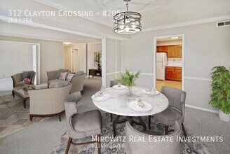 312 Clayton Xing Dr in Ellisville, MO - Building Photo - Building Photo