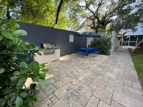 800 N Miami Ave in Miami, FL - Building Photo - Building Photo