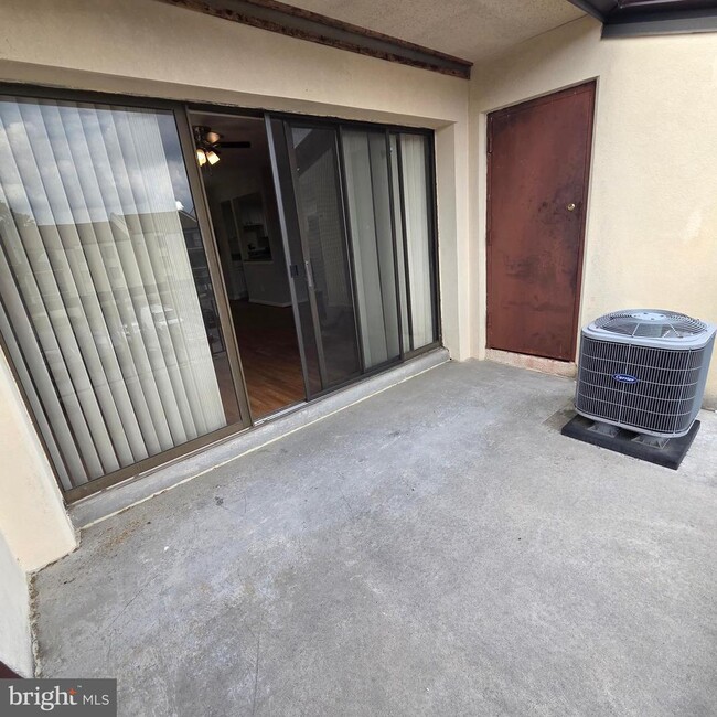 property at 10123 Prince Pl