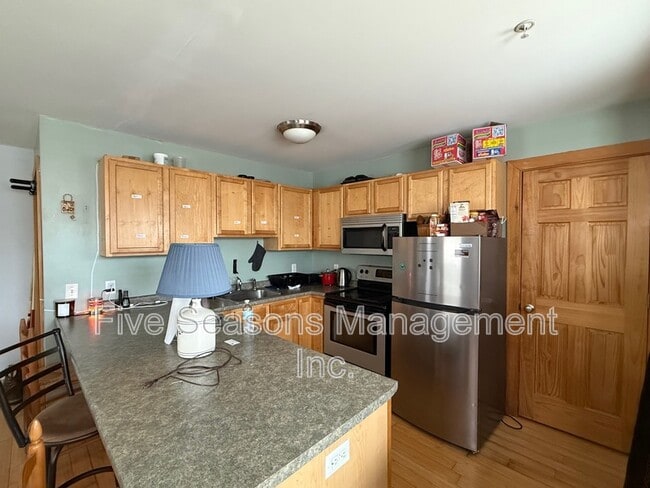 53-55-55 Walnut St in Burlington, VT - Building Photo - Building Photo