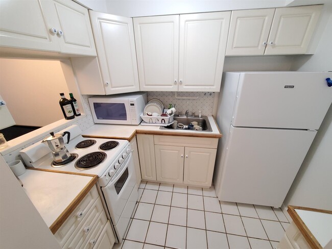 31 Inman St, Unit 1 in Cambridge, MA - Building Photo - Building Photo