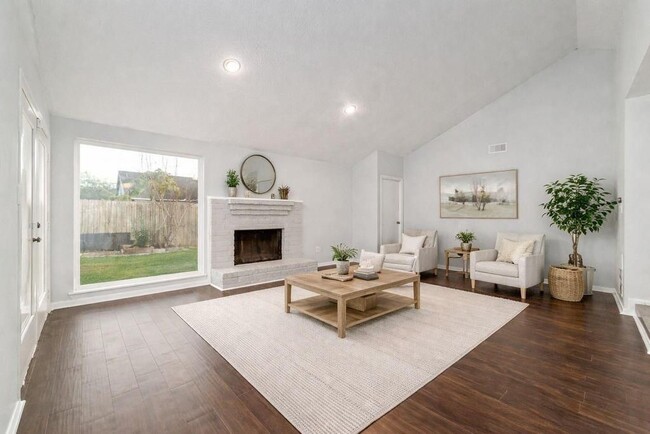 property at 7107 Plaza Del Sol Dr