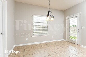 12839 Olmsted Cir in Mc Calla, AL - Foto de edificio - Building Photo