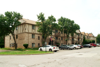 Millcreek Apartments in Clio, MI - Building Photo - Building Photo