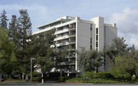 Parkway Towers in Fremont, CA - Foto de edificio - Building Photo