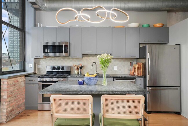 817 W Washington Blvd in Chicago, IL - Building Photo - Building Photo