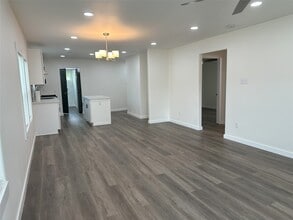 1109 13th St in Galena Park, TX - Building Photo - Building Photo