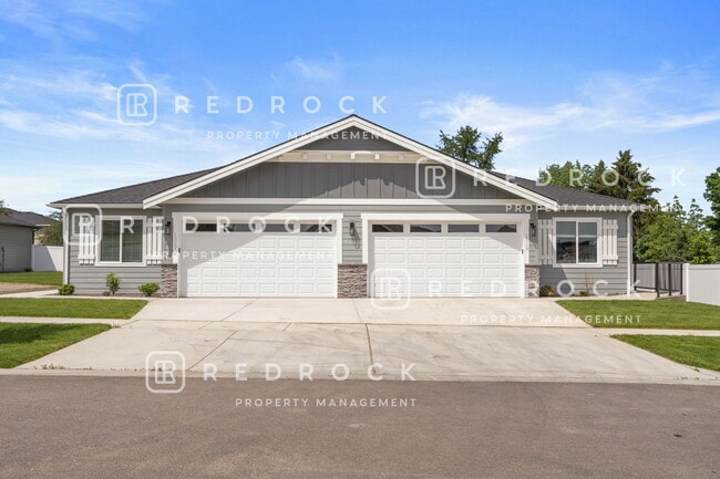 property at 1309 N Tschirley Rd