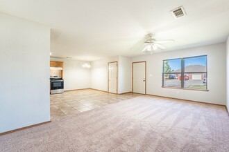 403 E Southern Trace Dr in Rogers, AR - Building Photo - Building Photo