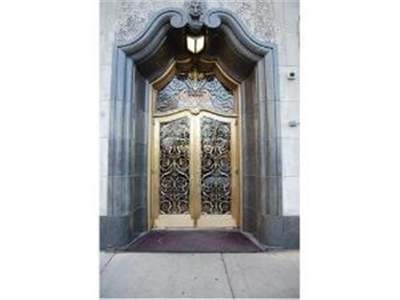 property at 2000 N Lincoln Park W