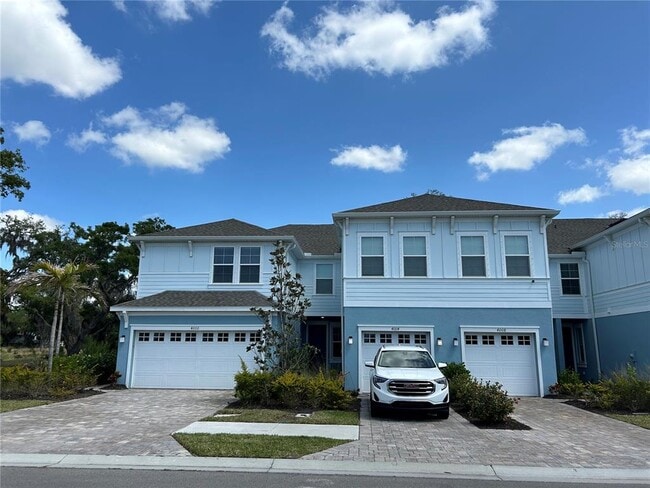 property at 4004 Via Sienna Cir