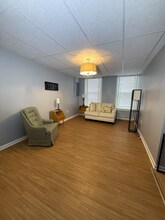 147 S Main St, Unit 147 S. Main Street Apt #4 in Jersey Shore, PA - Building Photo - Building Photo