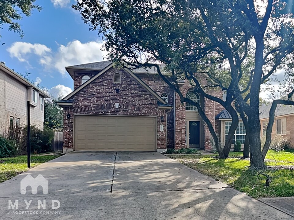 902 Brighton Bend Ln in Cedar Park, TX - Building Photo