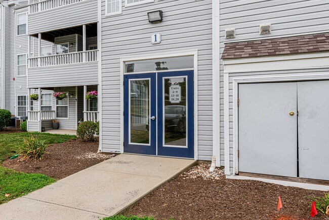 1 Forest Glen Cir in Middletown, CT - Building Photo - Building Photo