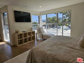 1617 Broadway in Santa Monica, CA - Building Photo - Building Photo