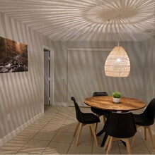 9683 Hollyhill Dr in Orlando, FL - Foto de edificio - Building Photo