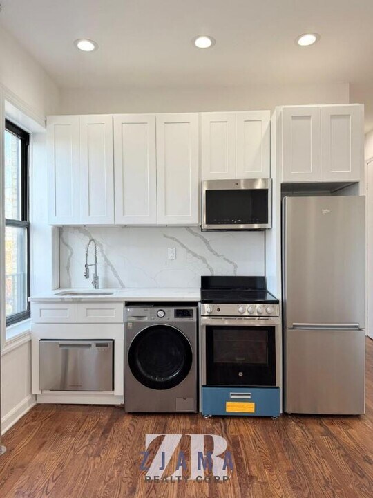 471 7th Ave in Brooklyn, NY - Building Photo