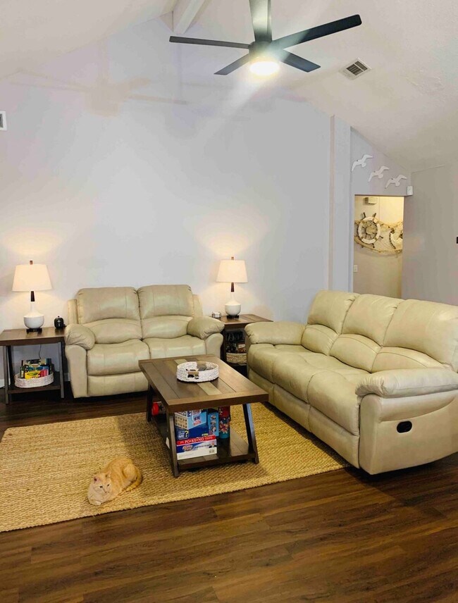 5 Cuttysark Rd in Savannah, GA - Building Photo - Building Photo