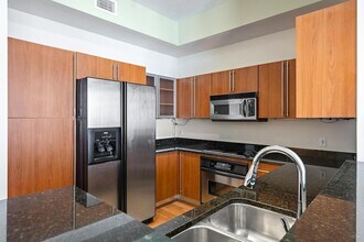 1551 N Flagler Dr, Unit Ph L7 in West Palm Beach, FL - Foto de edificio - Building Photo