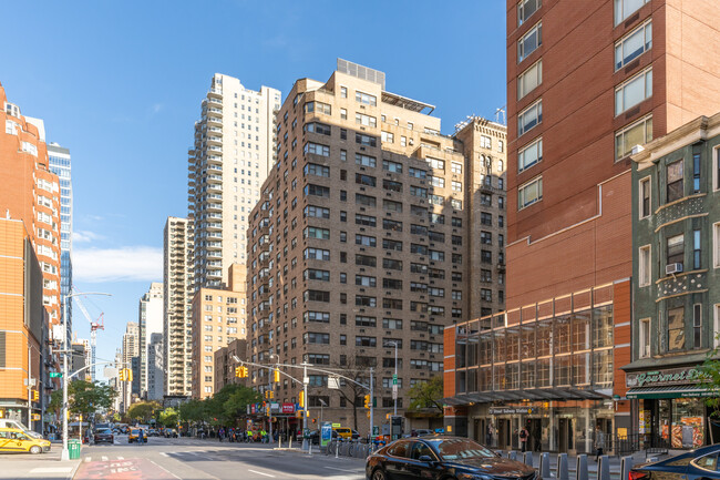 Charing Cross House in New York, NY - Building Photo - Building Photo