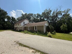 5036 S 92nd St in Greenfield, WI - Building Photo