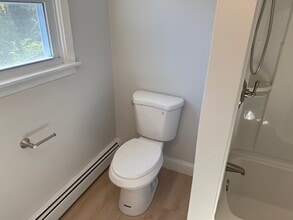 18 Briarwood Dr in Biddeford, ME - Building Photo - Building Photo