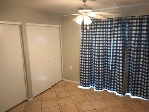 12221 W Bell Rd, Unit 182 in Surprise, AZ - Building Photo - Building Photo