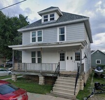 322 Broad St in Oshkosh, WI - Building Photo